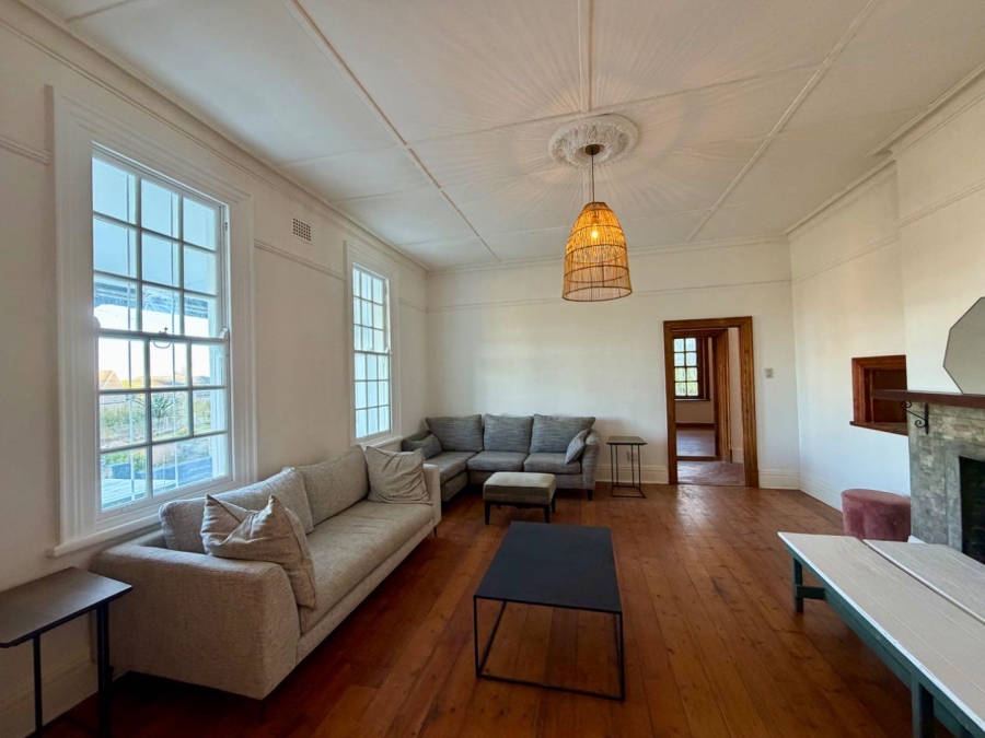 To Let 1 Bedroom Property for Rent in Muizenberg Western Cape